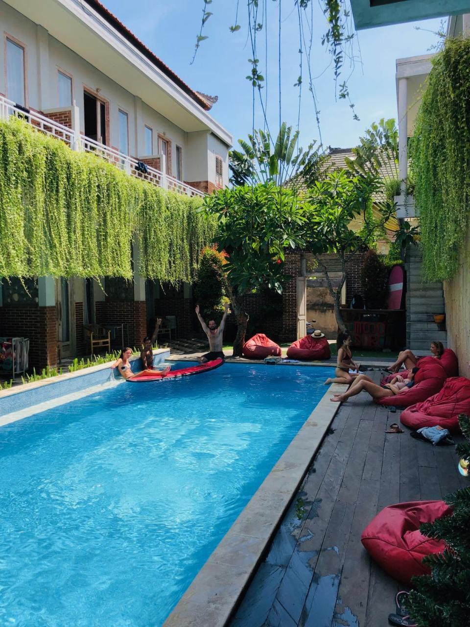 Mojosurf Camp Canggu Exterior foto